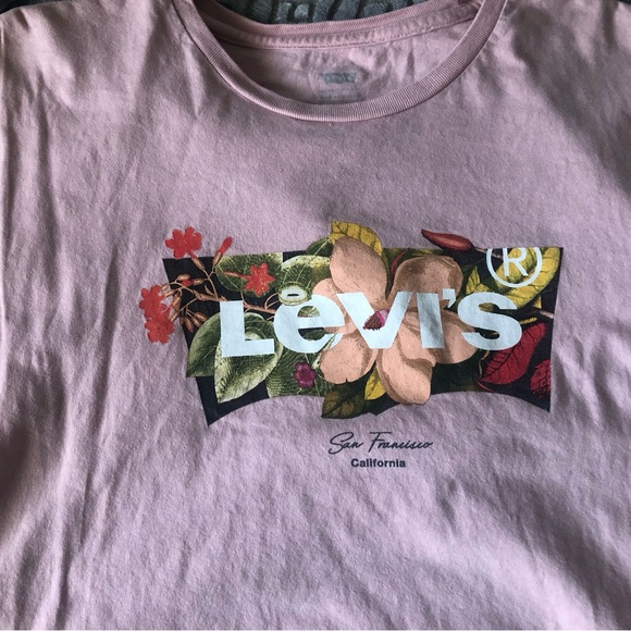 Levi’s unisex floral tee - Picture 2 of 4